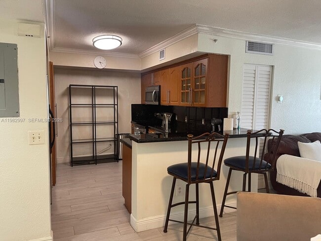 Foto del edificio - 150 NW 96th Ave