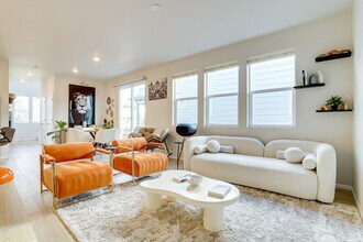 Building Photo - 6026 N Orleans St