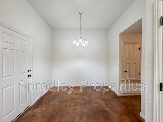 Foto del edificio - 215B Andy Ln