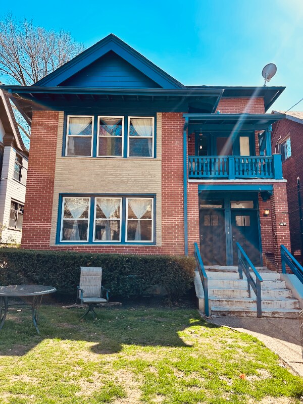 5720 Solway St Unit 2, Pittsburgh, PA 15217 Room for Rent in