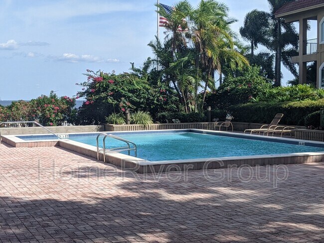 Foto del edificio - 2413 Bayshore Blvd