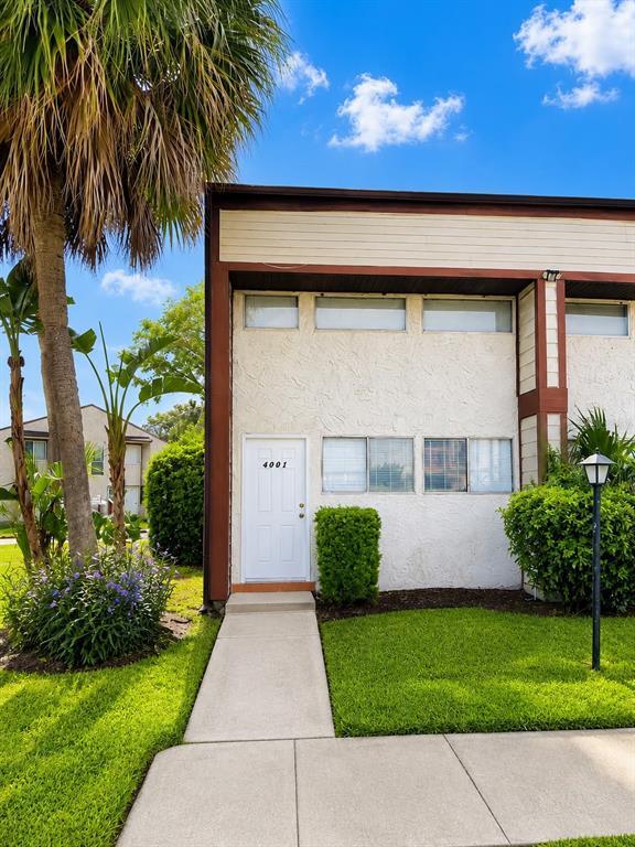 Building Photo - 4001 Woodfern Dr