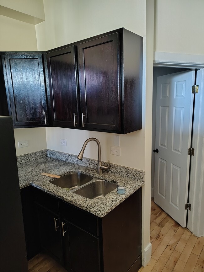 Kitchen - 3224 W Lexington St