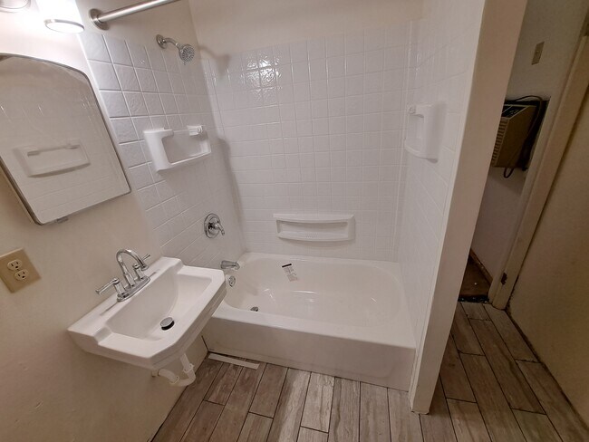 Foto del edificio - 1836 North Star Rd