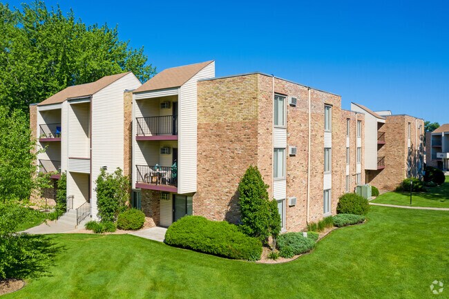 Foto del edificio - Silver Oaks Court