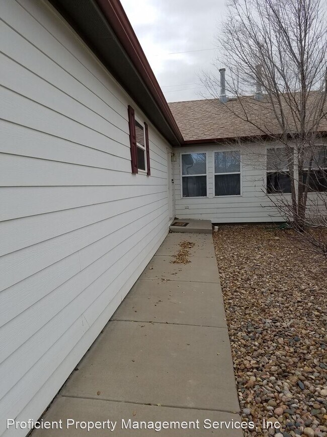 Building Photo - 3 br, 2 bath House - 1332 Natalie
