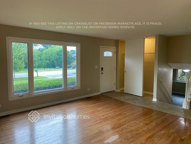 Foto del edificio - 940 Sandlewood Ct