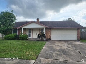 Building Photo - 2426 Doverglen Dr