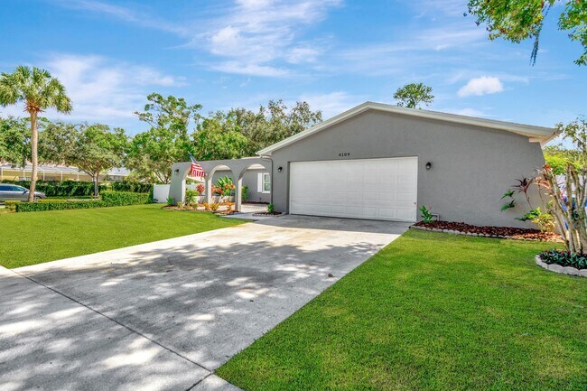 Building Photo - Remodeled 3Br 2Ba home in Bloomingdale in ...