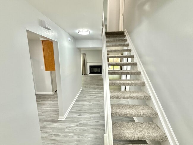 Foto del edificio - Welcome home to this beautifully updated 3...
