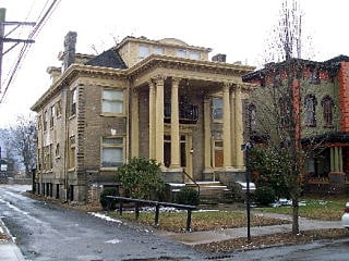 Building Photo - 519 W 4th St