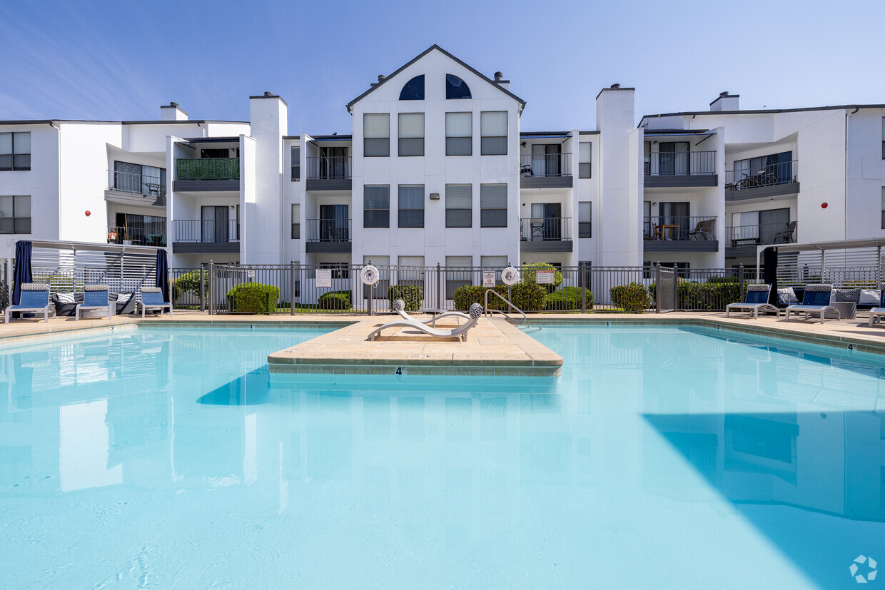 Swimming Pool at Alvarado Apartments - Alvarado Apartments