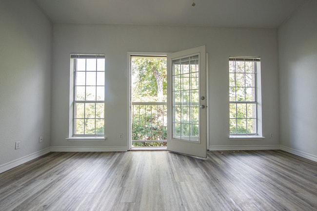 Building Photo - San Remo Apartments