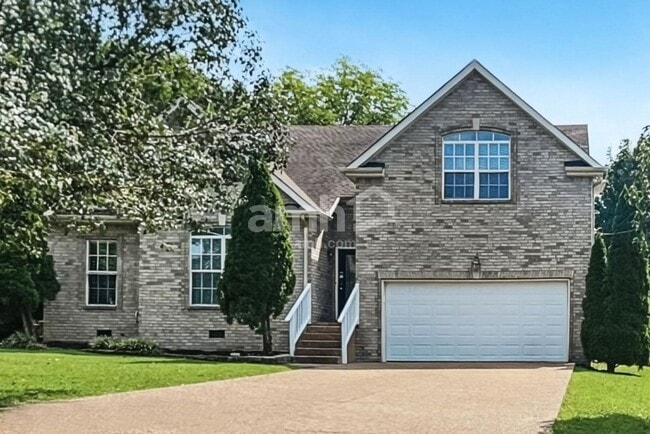 Building Photo - 1523 Cardinal Ln