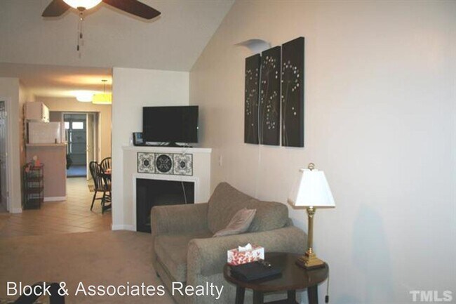 Building Photo - 2 br, 2 bath House - 11251 Avocet Lane #101