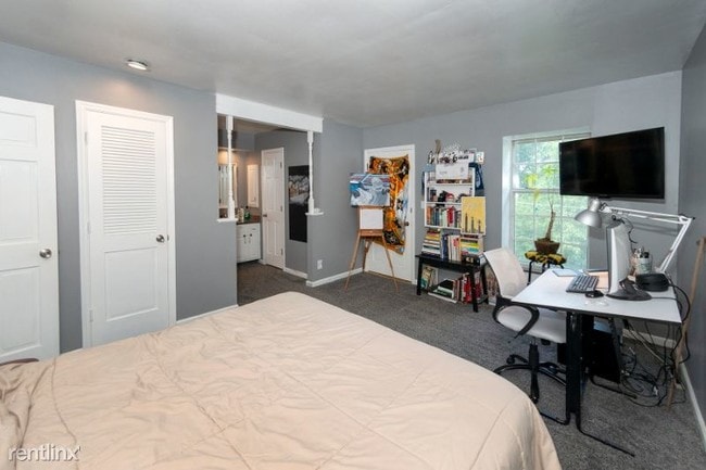 Building Photo - 2 br, 2 bath Condo - 5724 Metcalf Ct