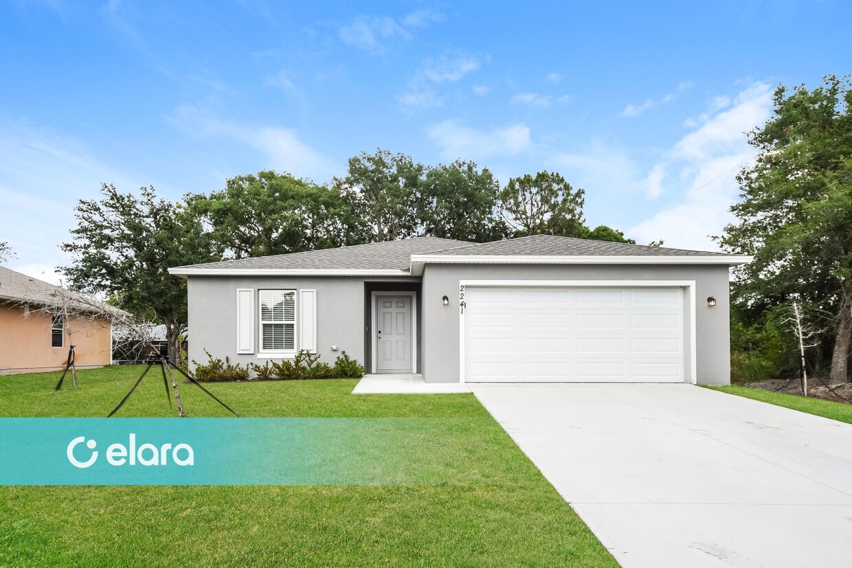 Primary Photo - 2241 RAMROD LN SE