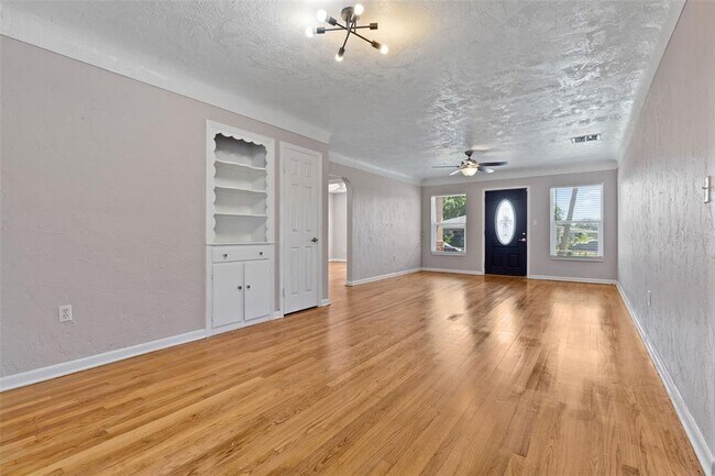 Foto del edificio - 2327 42nd St S