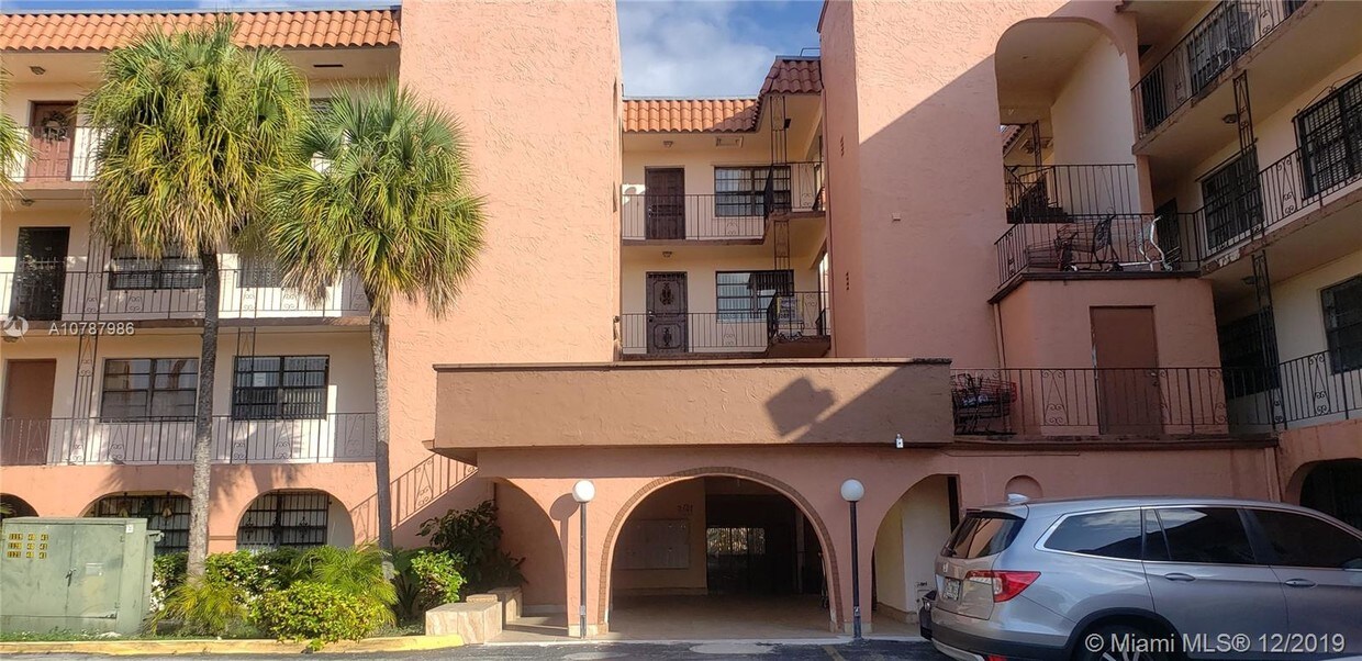 6675 W 4th Ave Unit 310, Hialeah, FL 33012 Apartment for Rent in