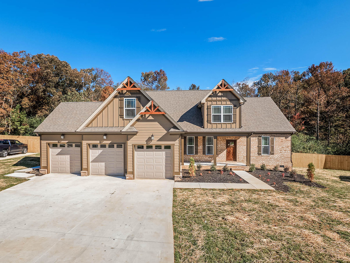 Primary Photo - 8052 Burgundy Cir