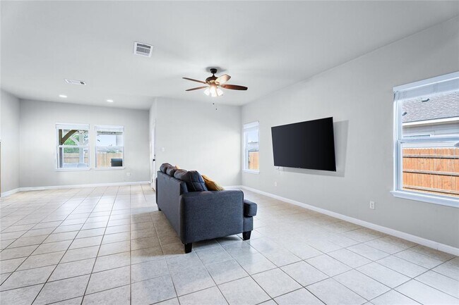 Foto del edificio - 237 Driftwood Ln