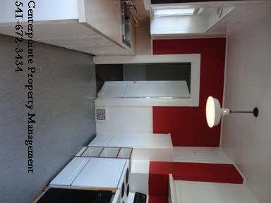 Foto del edificio - Roseburg 2 bedroom on SE Douglas