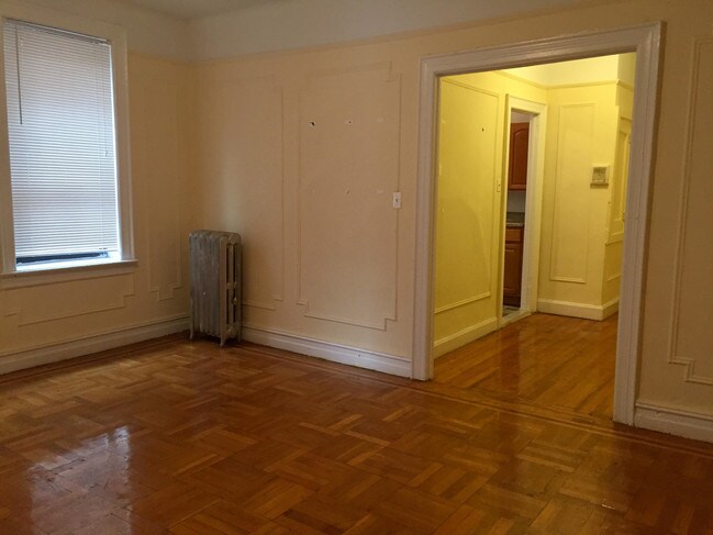 Building Photo - 87 Ellwood St