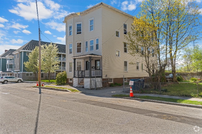 Building Photo - 51 Frederic St