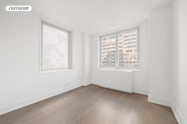 Building Photo - 212 E 47th St