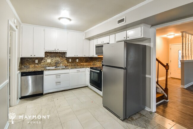 Foto del edificio - 5817 Carriage Brook Rd