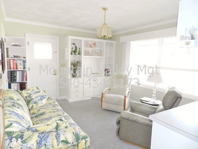 Foto del edificio - 760 Hillview Dr