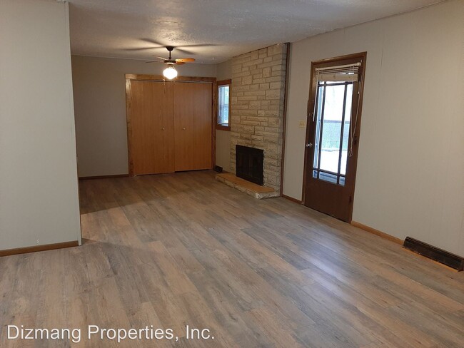 Building Photo - 3 br, 2 bath House - 3301 S. Dayton Ave