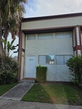 Building Photo - 4001 Woodfern Dr