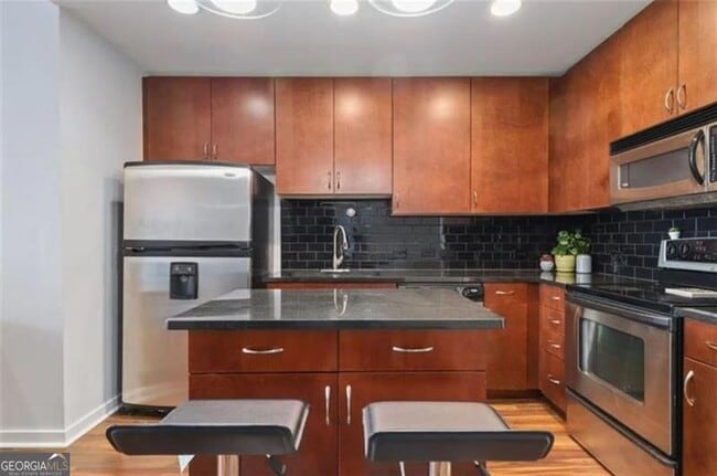 Foto del edificio - 860 Peachtree St NE