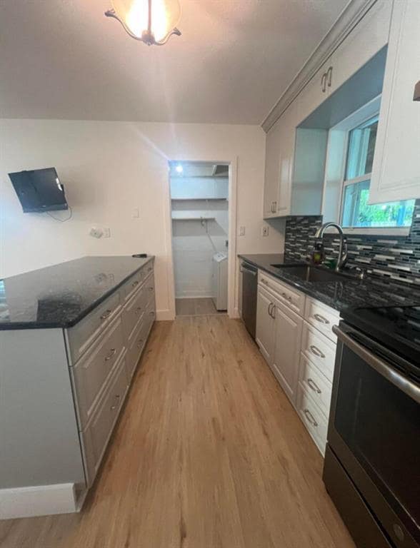 Foto del edificio - 640 NE 23rd Ct