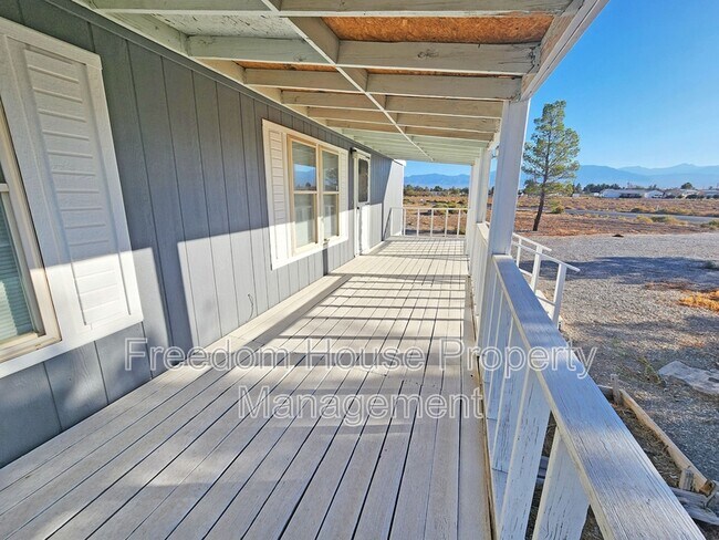 Foto del edificio - 1230 Windy Ln