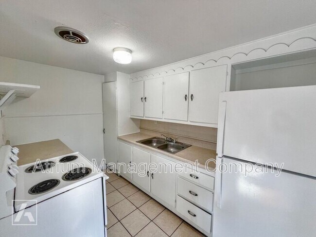 Foto del edificio - 1210 Cloverlawn Ave