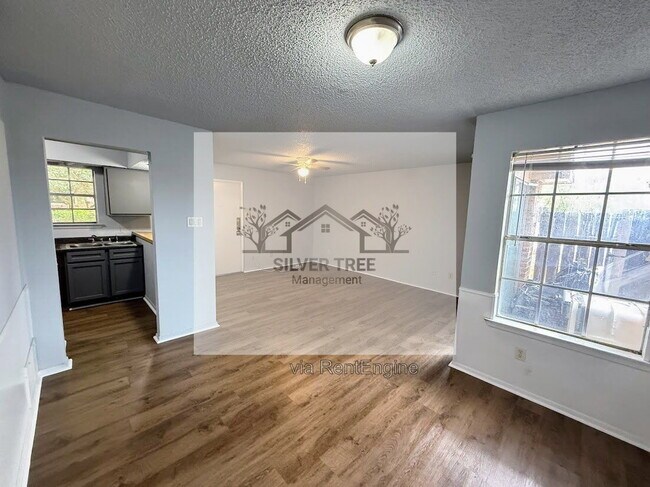 Foto del edificio - 4820 Wellesley Ave
