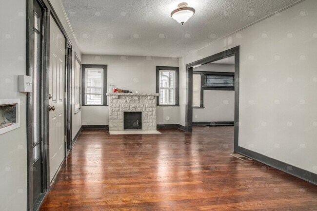 Building Photo - 4405 Bellefontaine Ave