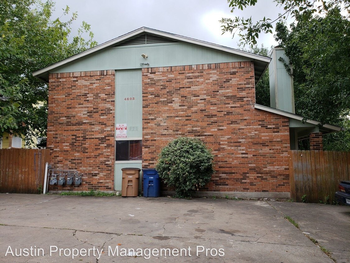 Primary Photo - 4603 E Stassney Ln