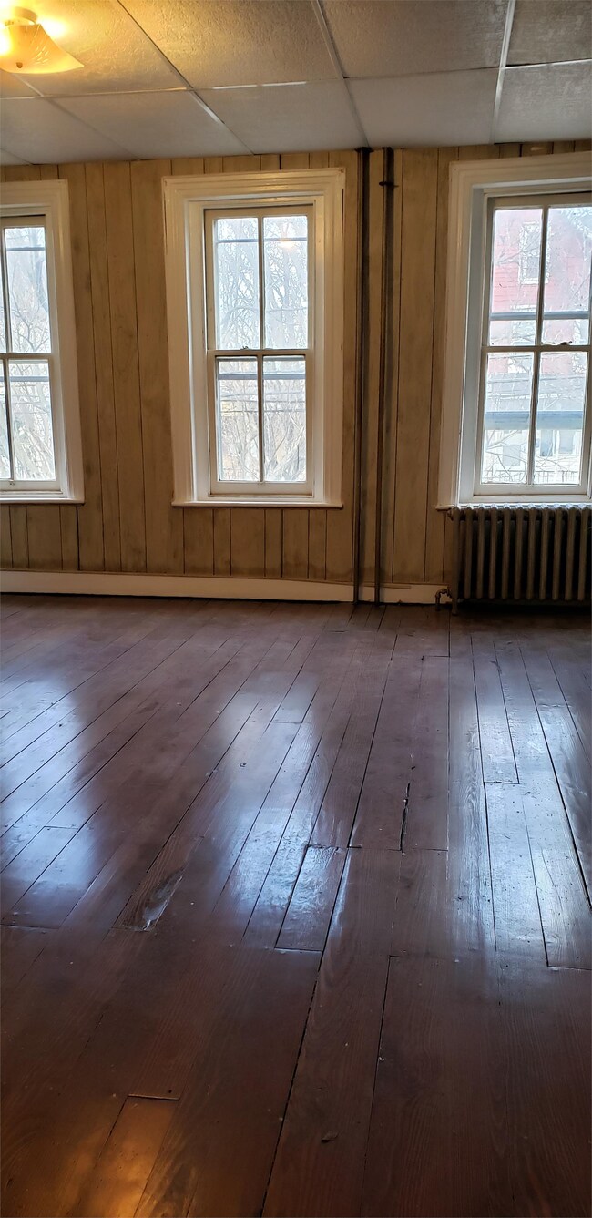 Foto del edificio - 211 W Fairview St