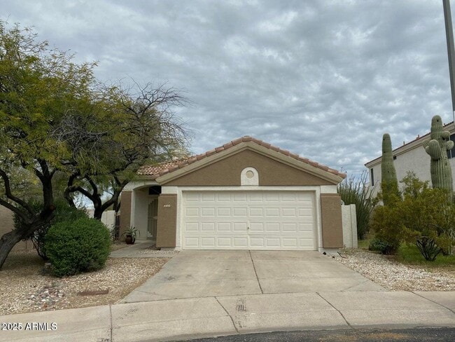 Building Photo - 4402 E Creosote Dr