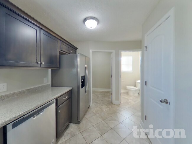 Foto del edificio - 642 Berry Cir