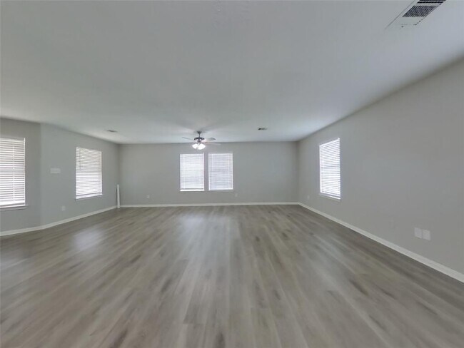 Building Photo - 21439 Jamals Way