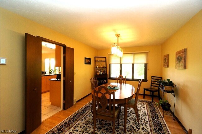 Foto del edificio - 5371 Chickadee Ln