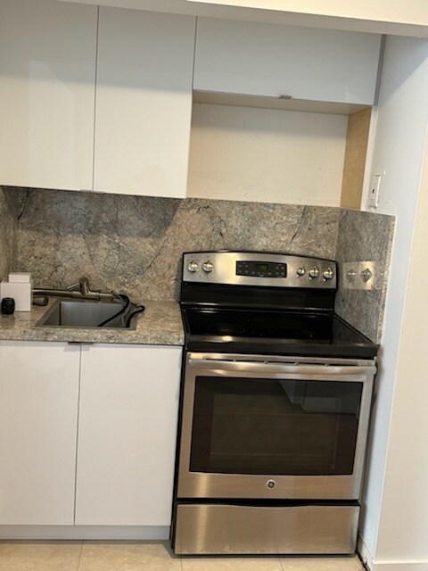 Foto del edificio - 999 Brickell Bay Dr