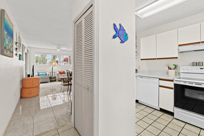 Foto del edificio - 221 Ocean Park Ln
