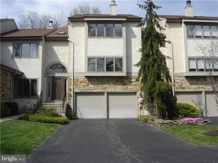 Foto principal - 77 Woodmont Dr