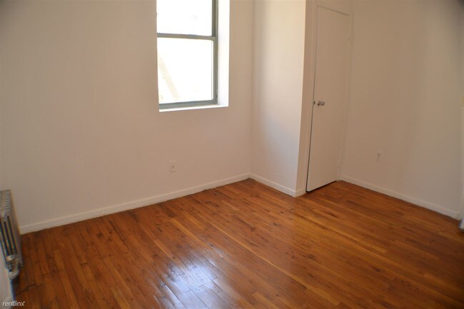 Foto del edificio - 213 Avenue of the Americas