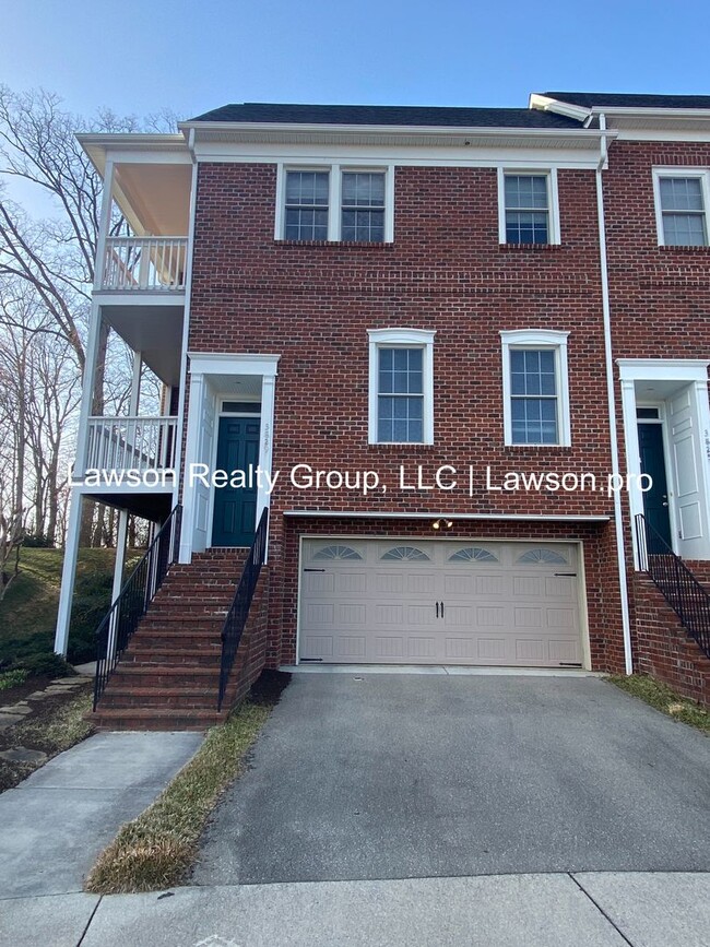 Building Photo - Beautiful, Spacious Crescent Home in Colon...